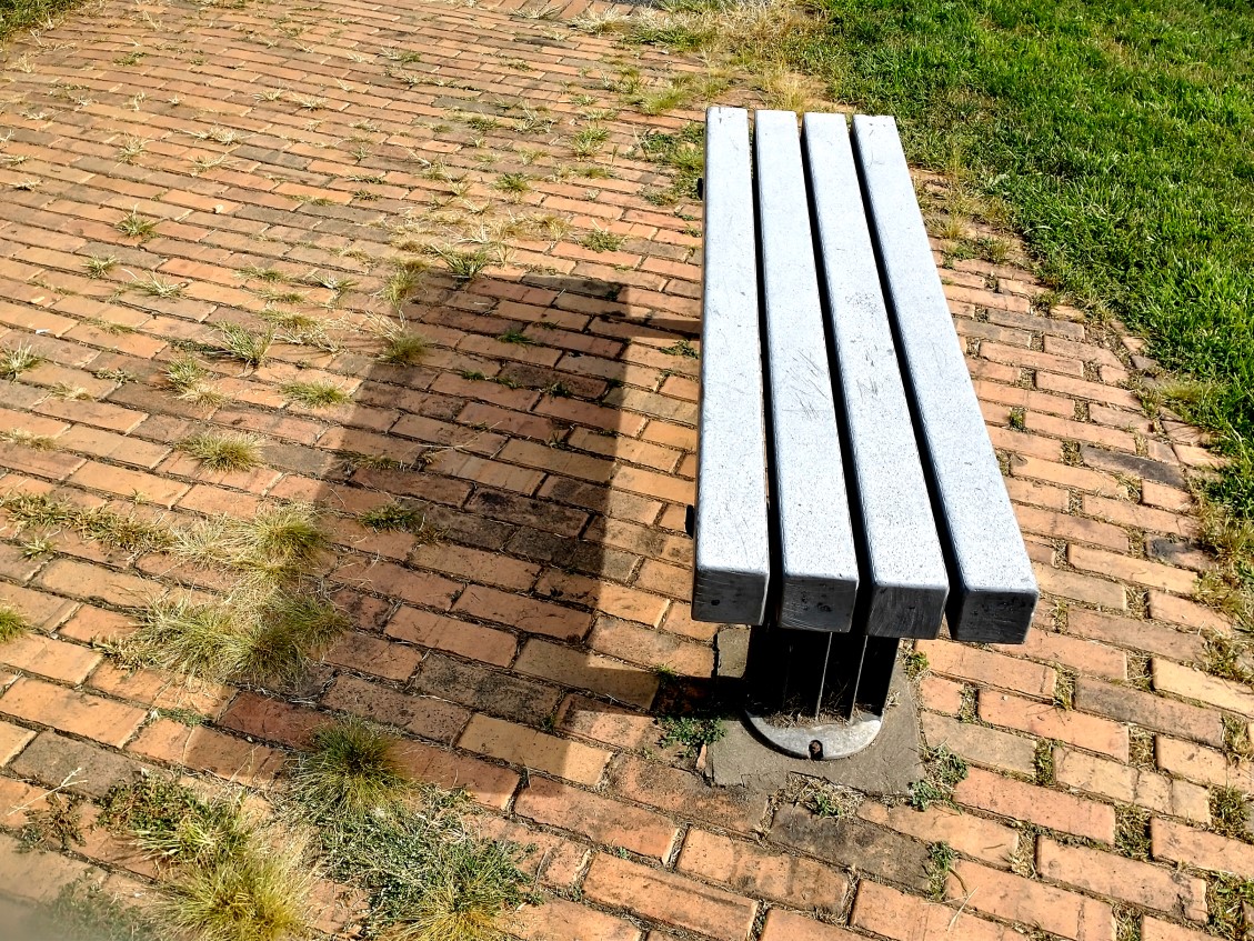 bench-reflection-bricks @EverNoticeThat3.jpg