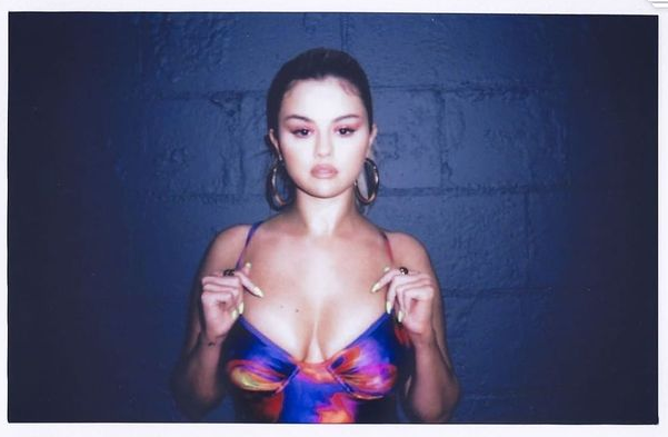 selena1.png