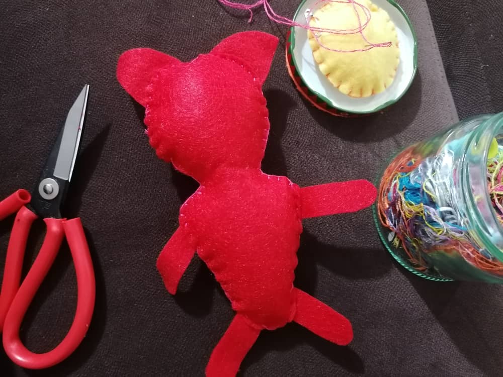 diy-cat-felt5 (7).jpeg