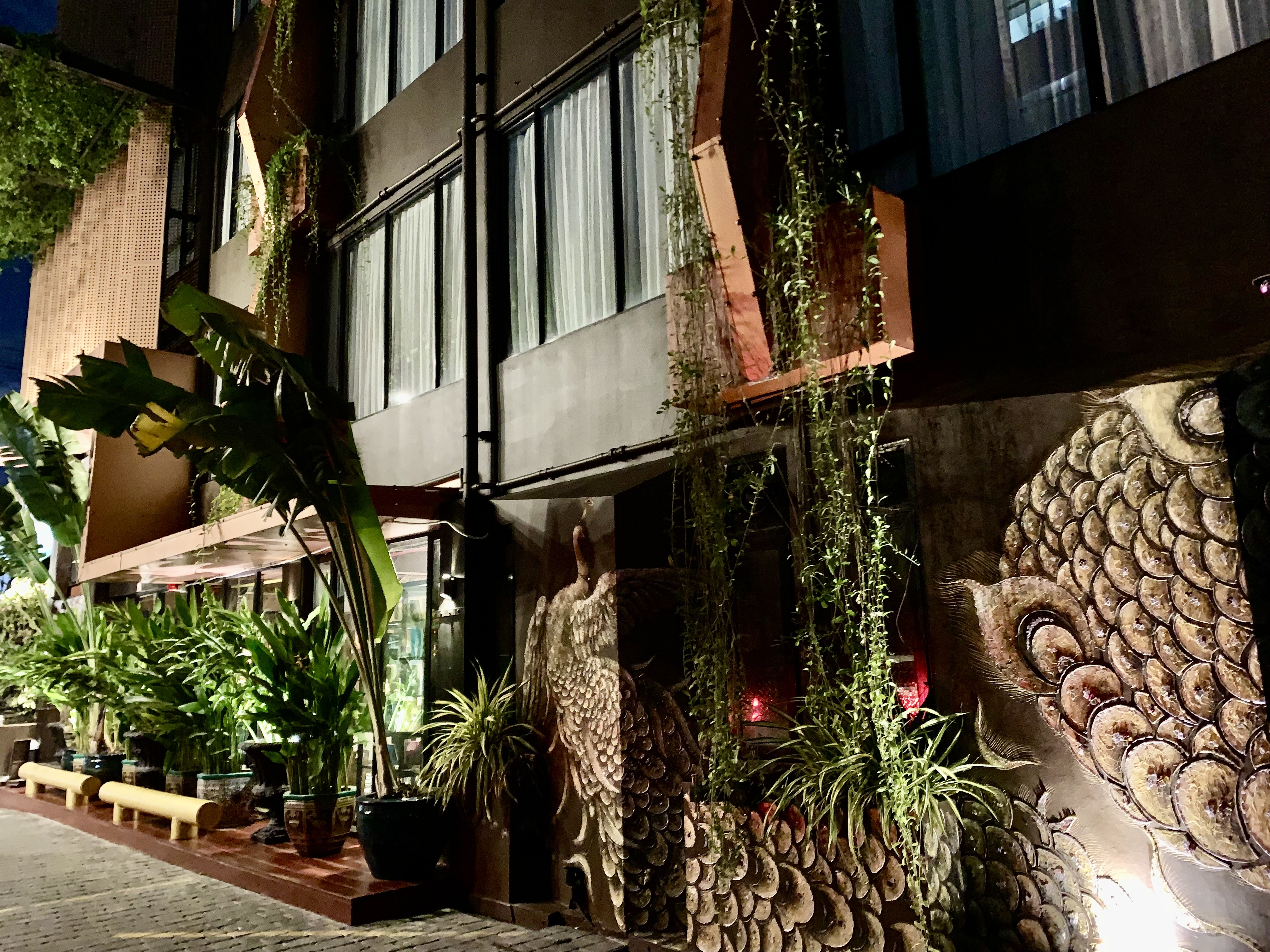 Dhevi Bangkok Hotel35.jpg