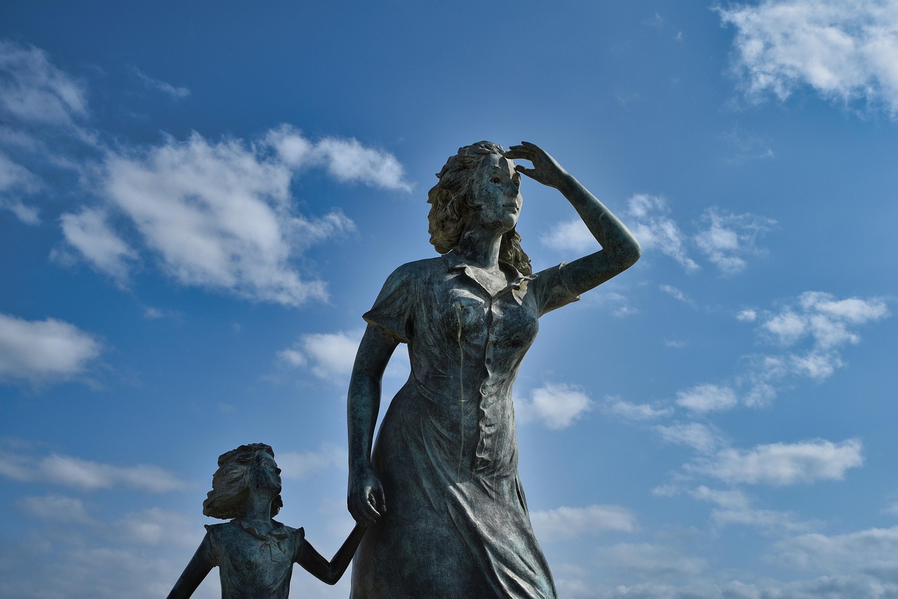 sculpture-6978660_1280.jpg