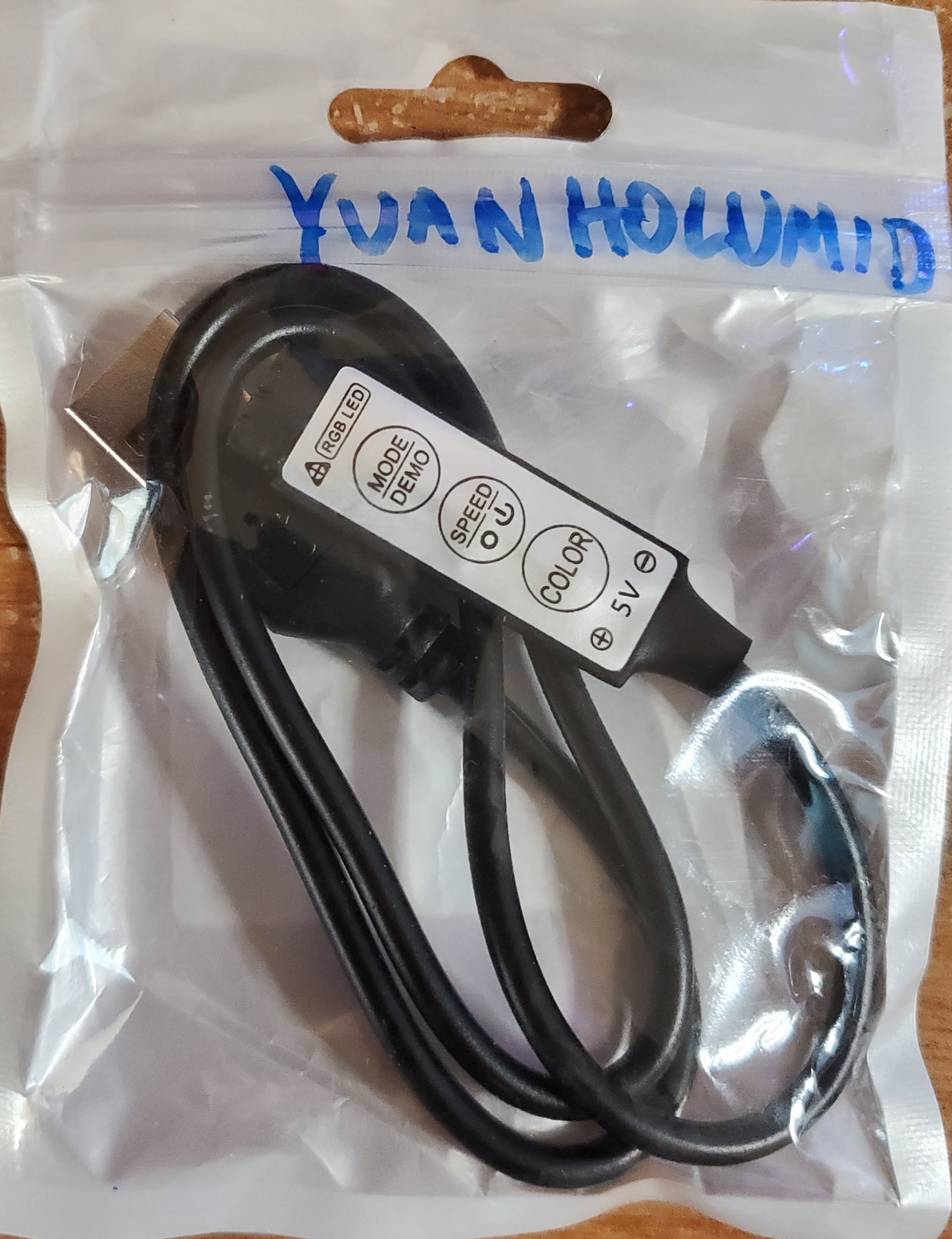 YuanHolumid 5V USB-A RGB Controller.jpg