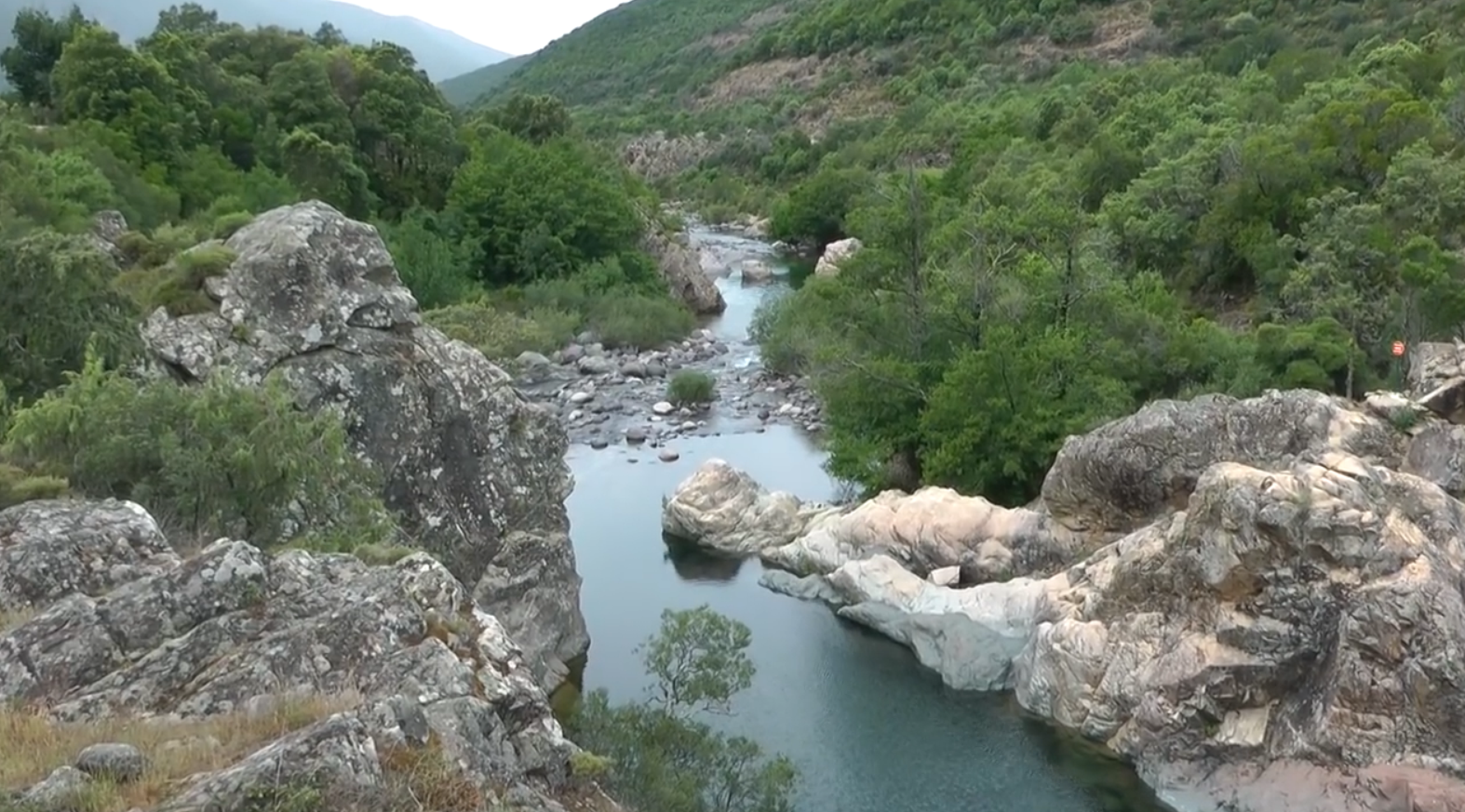 16.-Córcega-(fiume Fango vicino a Ota)-fiume-1.png