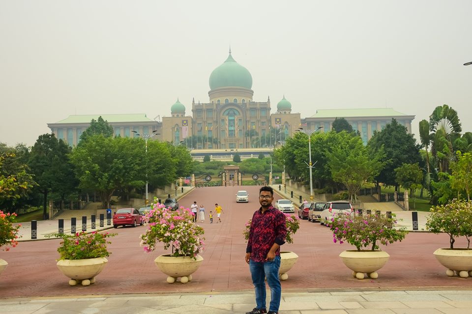 putrajaya malaysia 2.jpg