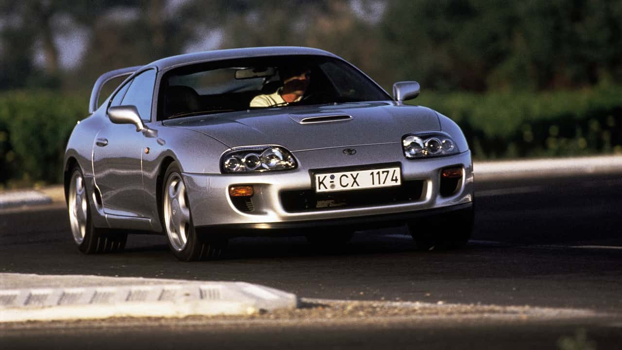 toyota-supra-turbo-targa-1993-dinamica.jpg