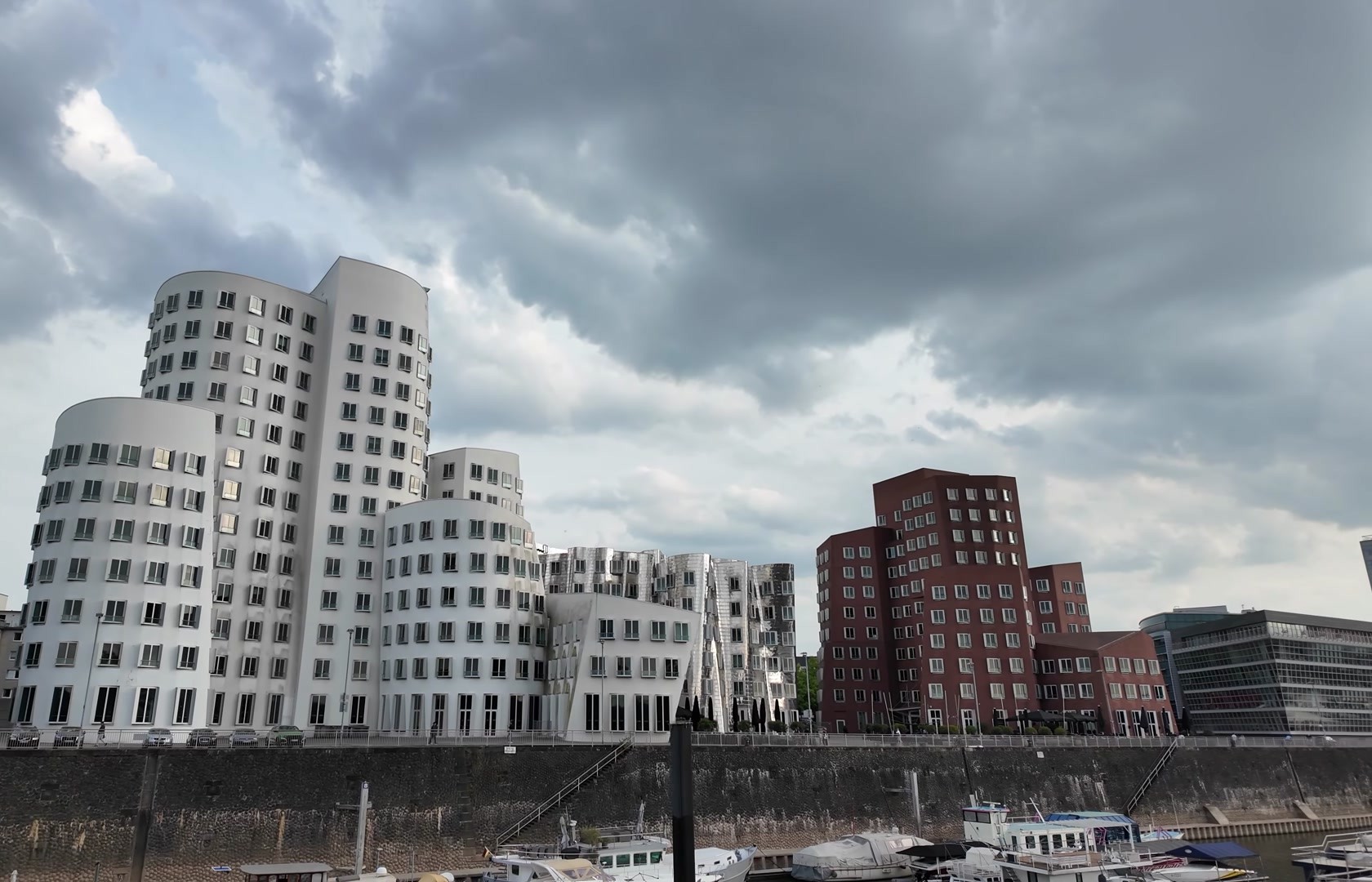 295.jpg