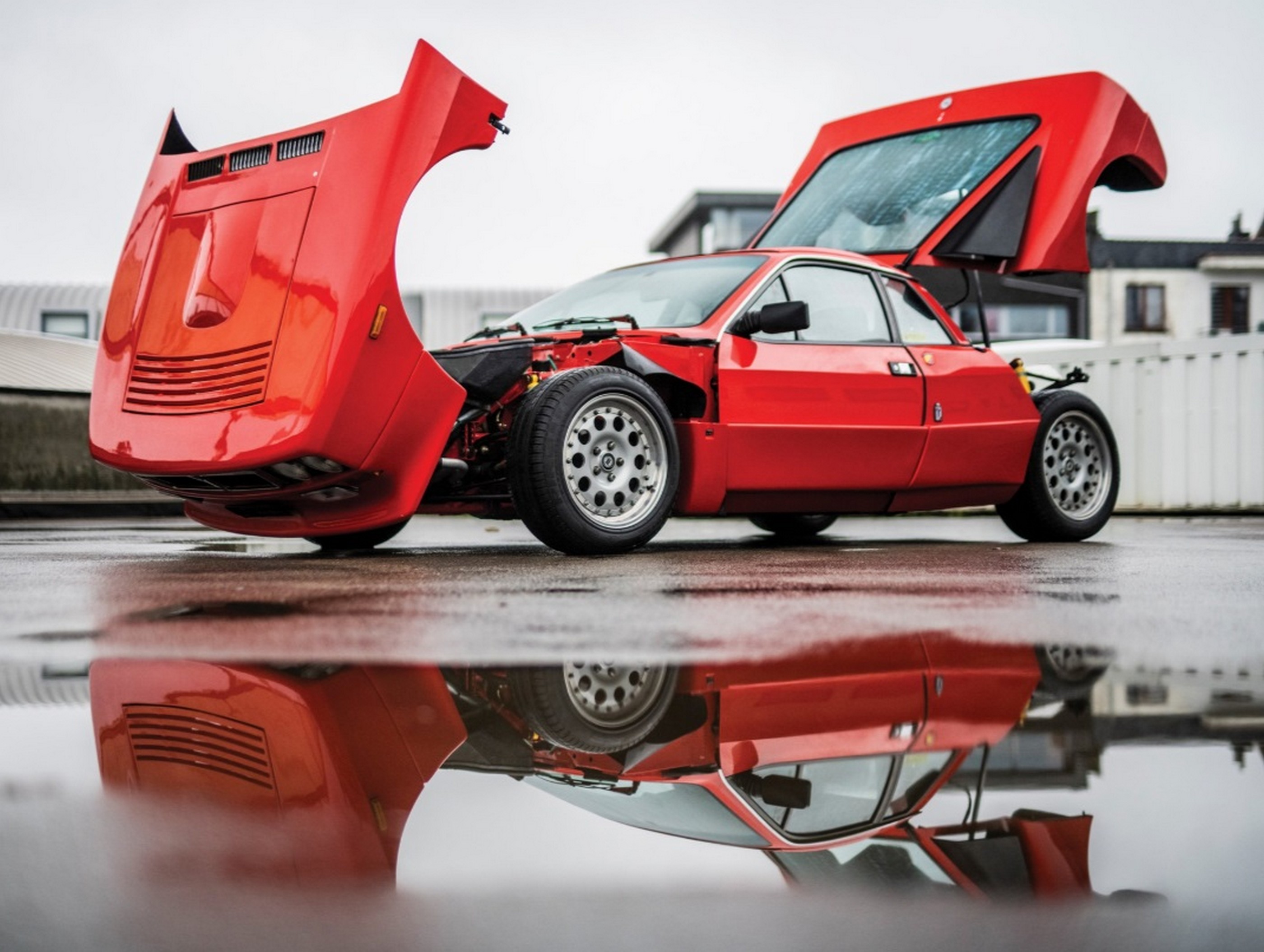 Lancia-037-Stradale-aperta.jpg