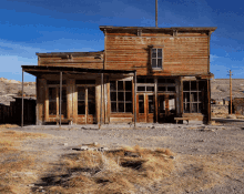 tenor 16.gif