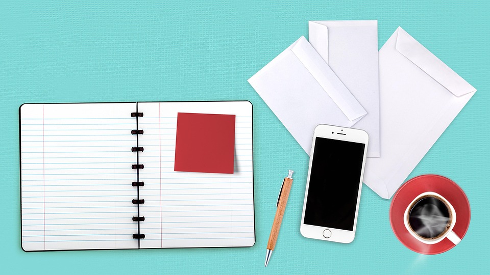 notebook-3750108_960_720.jpg