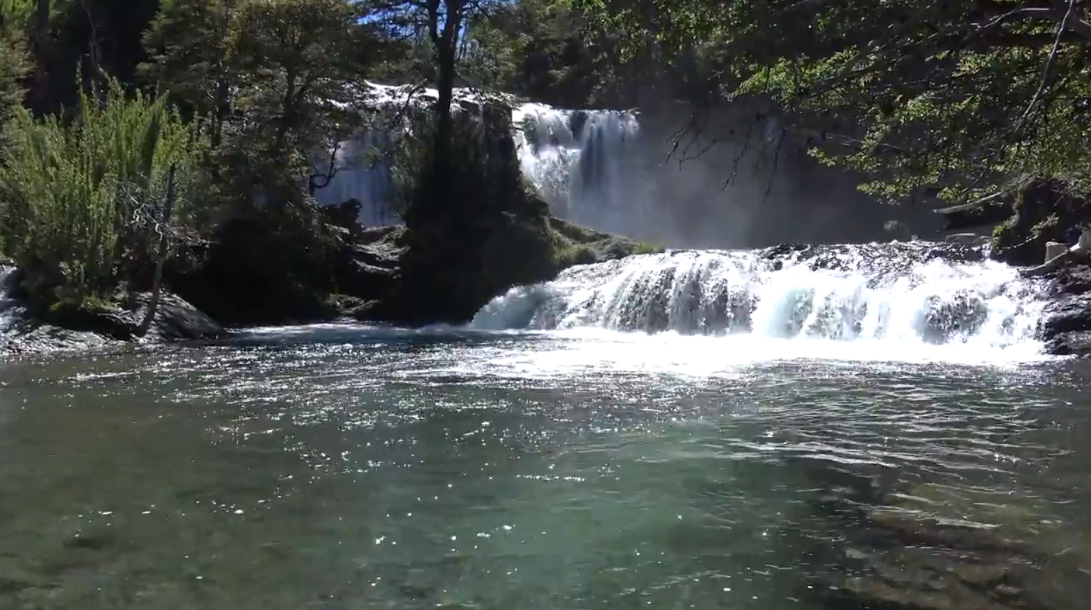 26.-Ruta-de-los-7-Lagos-(3a-Parte)-Cascada Nivinco-5.png