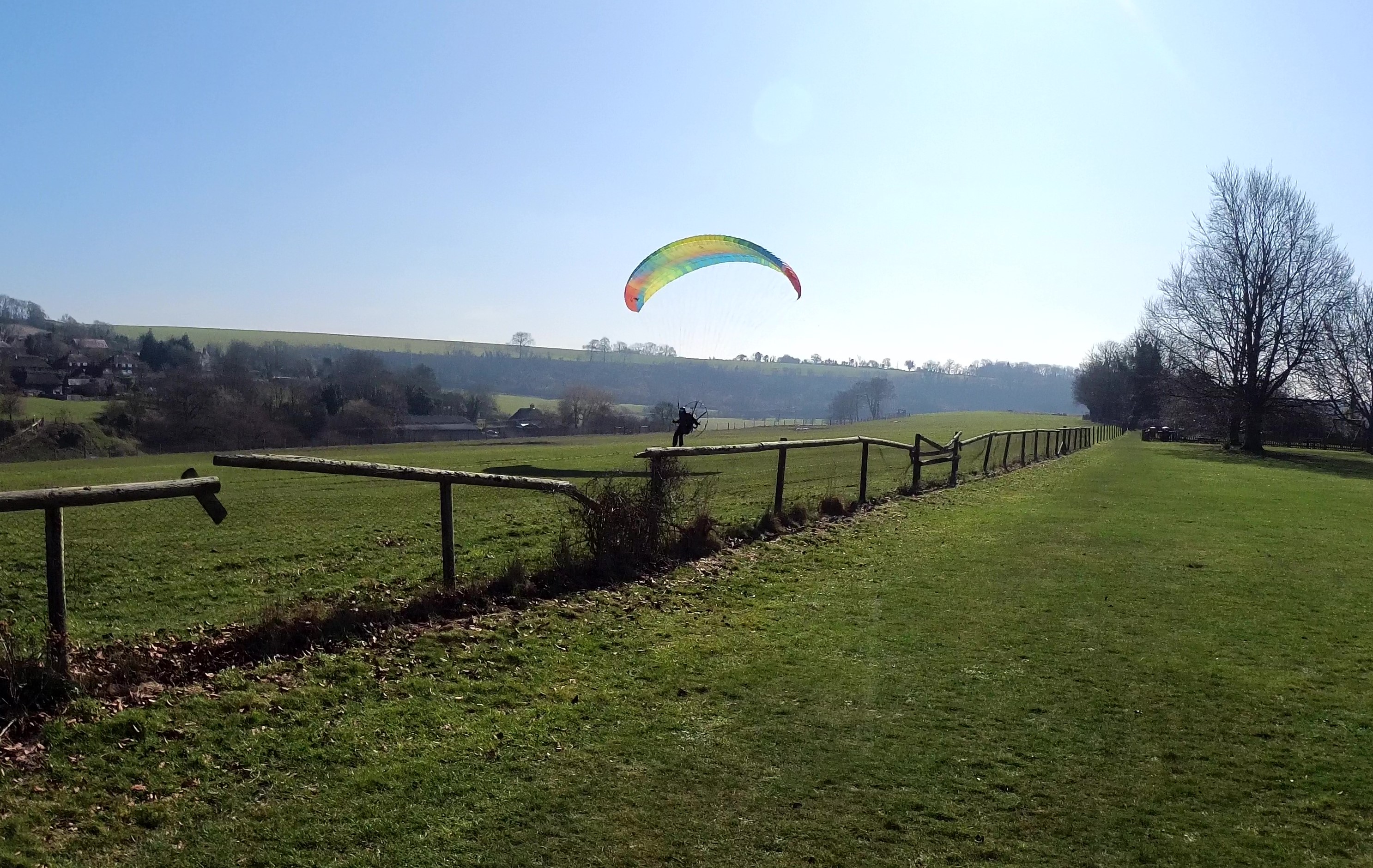 vlcsnap-2025-04-04-14h38m41s587.jpg