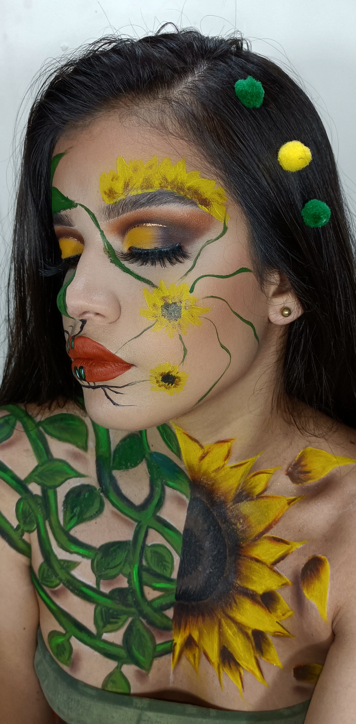 ENG-ESP] Beautiful makeup inspired by sunflowers.?? — Hive