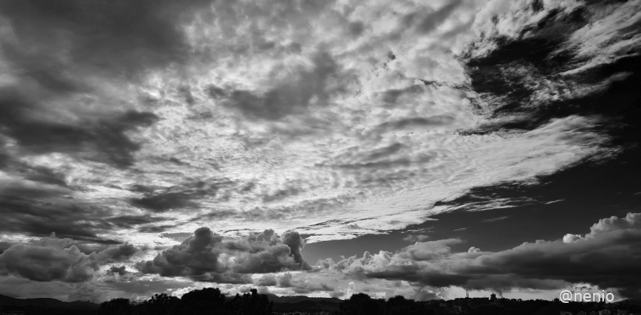 clouds-caracas-021-bw.jpg