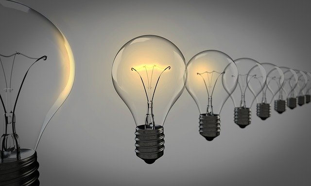 light-bulbs-1875384_640.jpg