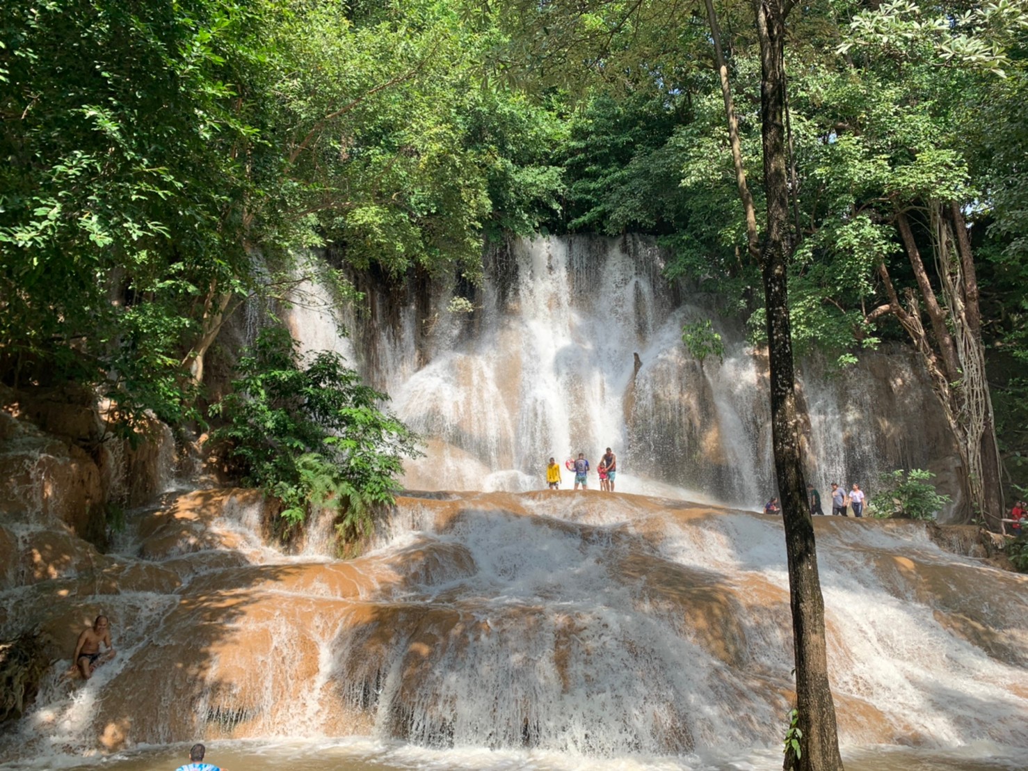 Sai Yok Noi Waterfall8.jpg