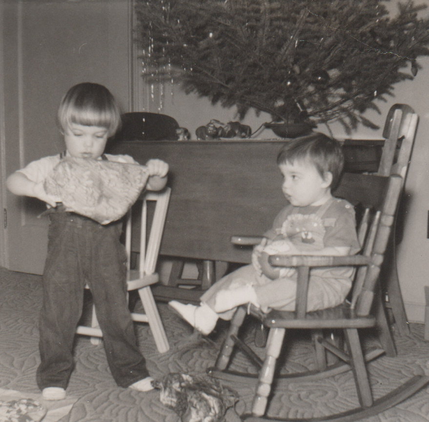 1952-12 - Christmas - Seattle - Morehead Family, Ann Pickett House, Morehead House-2.png