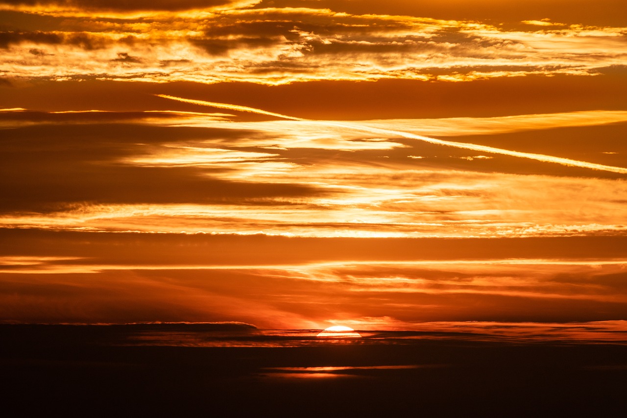 sunset-3687200_1280.jpg