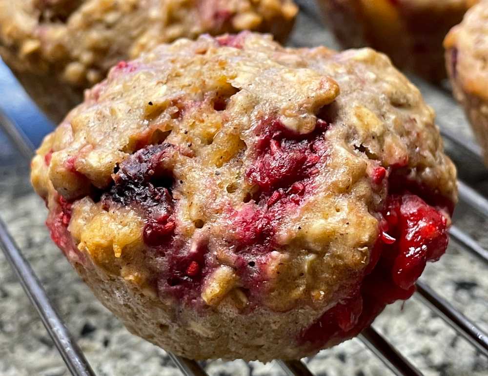 baking-raspberry-muffins-6.jpg