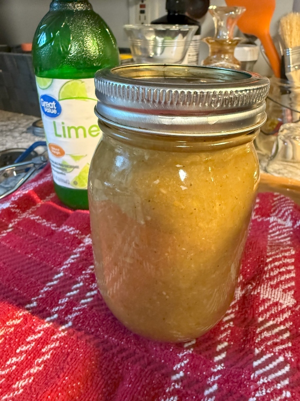 foodiesbeehive-hot sauce-1.jpg