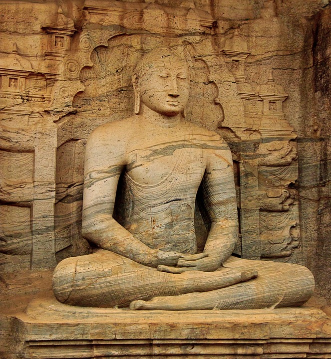 Buddha carving srilanka pixa.jpg