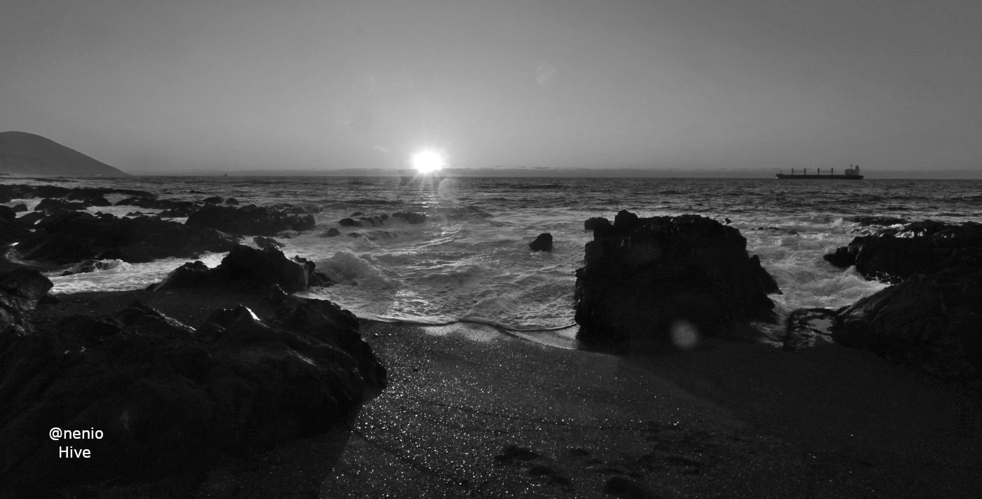 seascape-antofagasta-016-bw.jpg