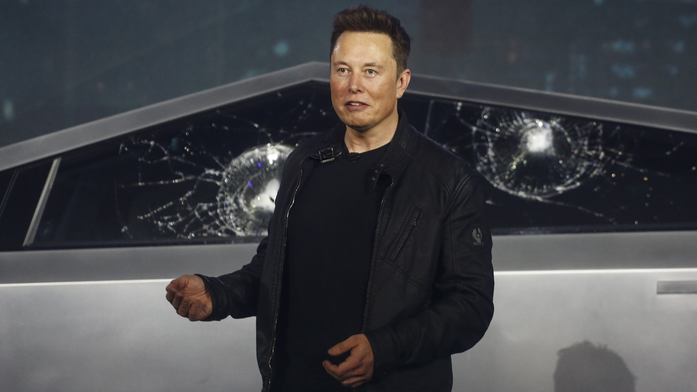 tesla-cybertruck-musk.jpg