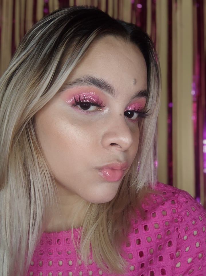 ESP-ENG] Hermoso maquillaje en tonos rosado con glitter || Beautiful makeup  in pink tones with glitter | PeakD