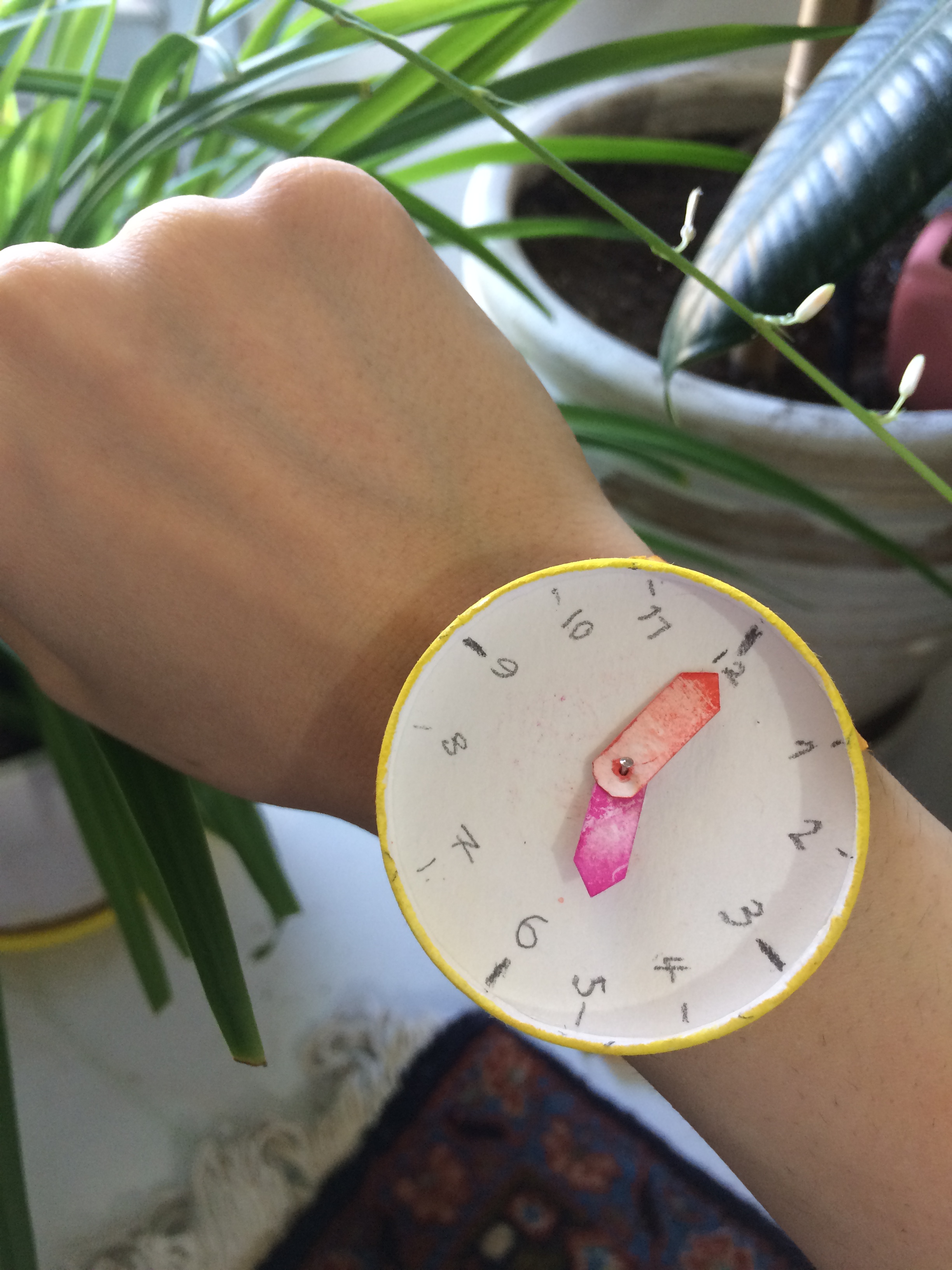 Paper wrist outlet watch