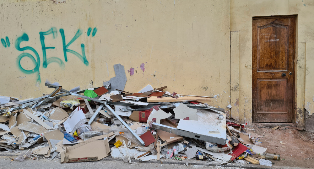 trash-001.jpg