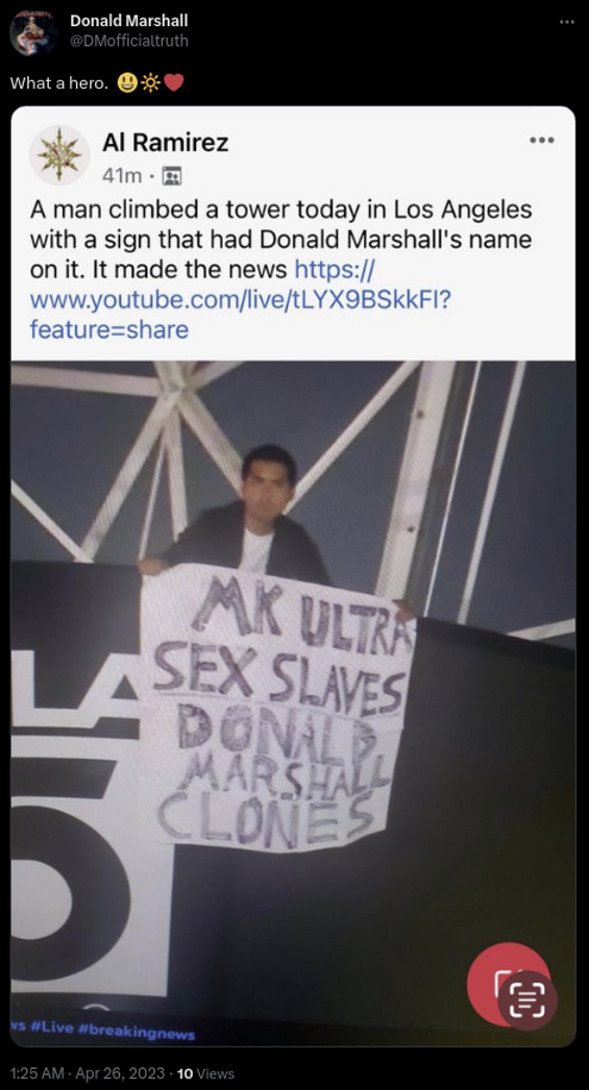 https://images.hive.blog/DQmcCnZWXcKFG3unZDhPaPMWizohkXyPkue55KjsCpqoVjD/dm-twitter-what-a-hero-man-climbs-los-angeles-tower-with-sign.jpg