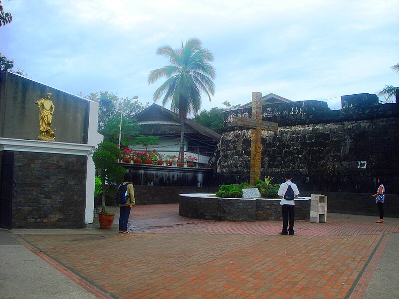 Fort_Pilar_Cross_Mayor.JPG