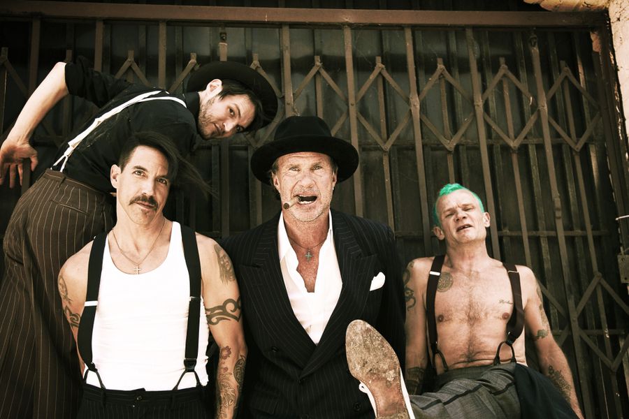 red hot chilli peppers 3.jpg