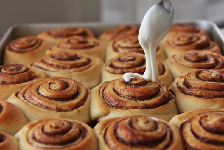 cinnamon-rolls.png