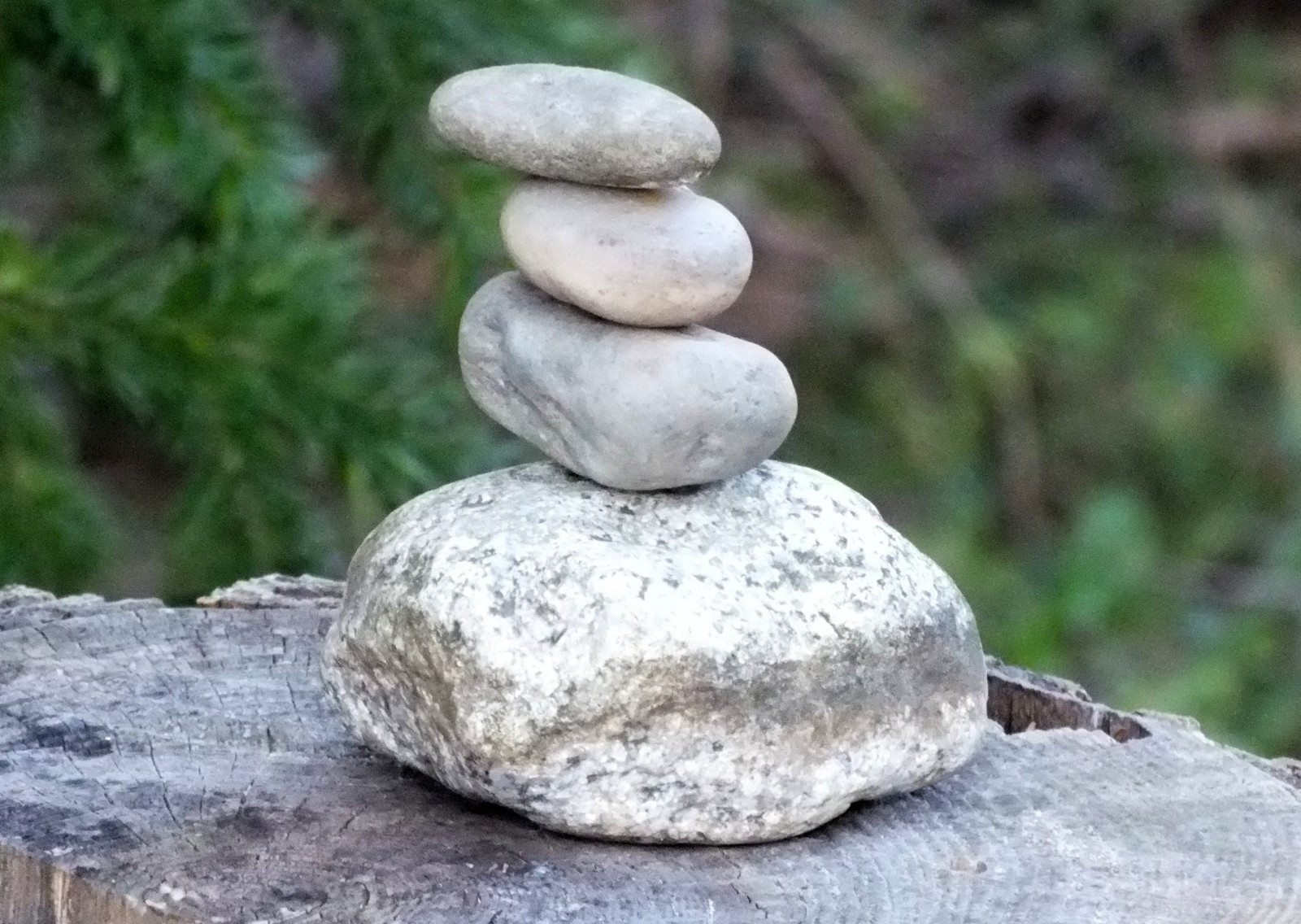 0006Cairn.jpg