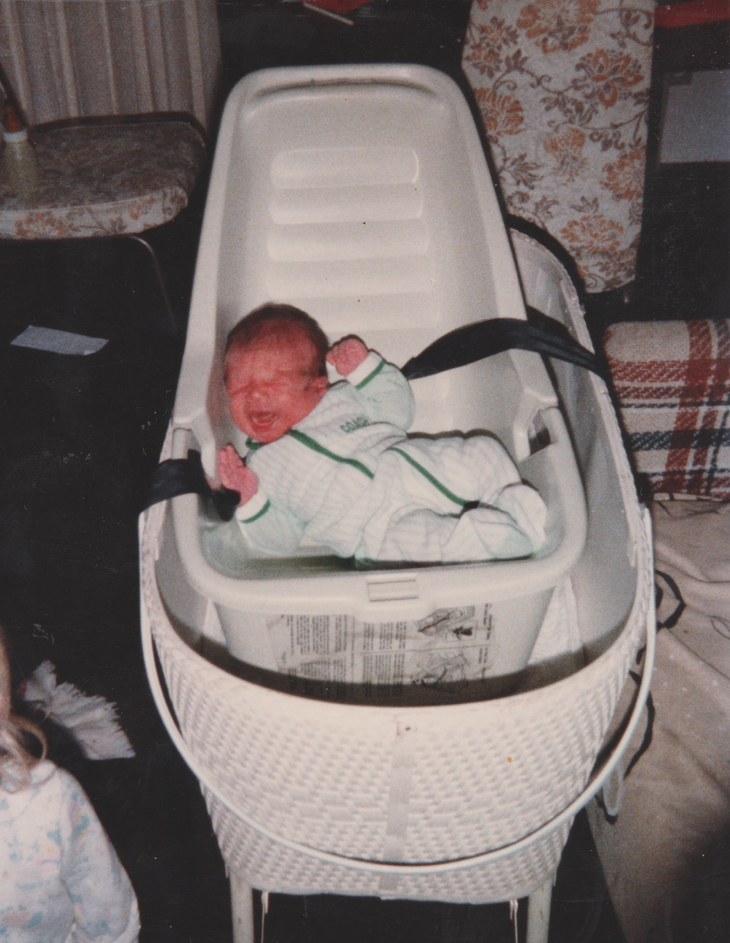 1982 - Baby Ricky in a crib 01.jpg