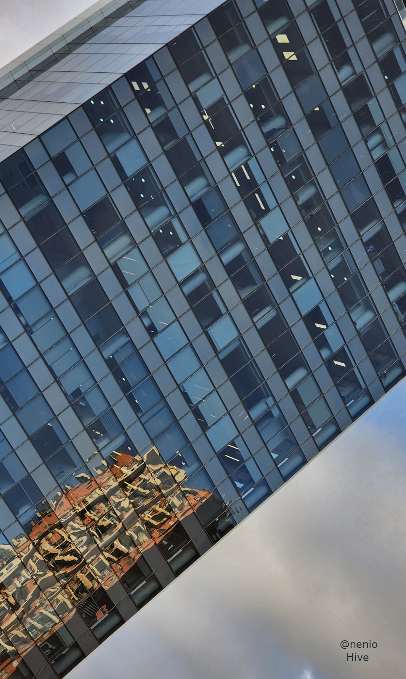 building-reflections-003.jpg
