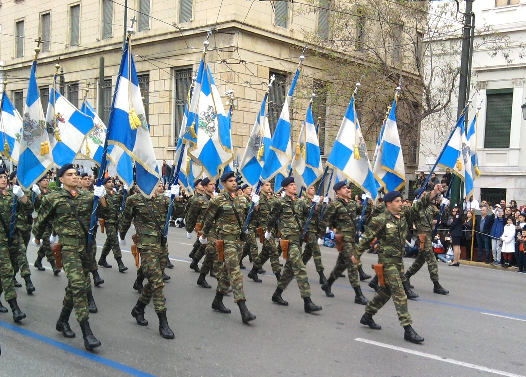 Greek_flags_parade wikipedia.jpg