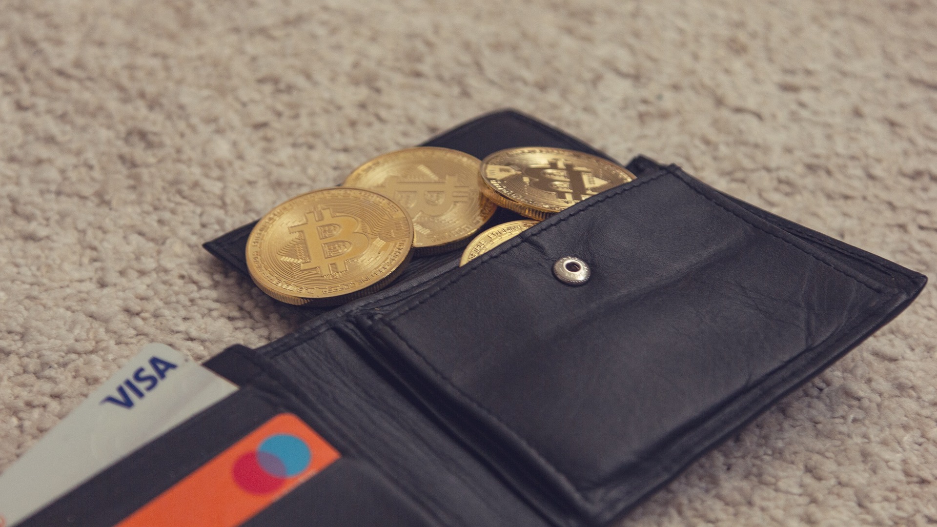 Do You Use Cryptocurrency In Daily Life.jpg
