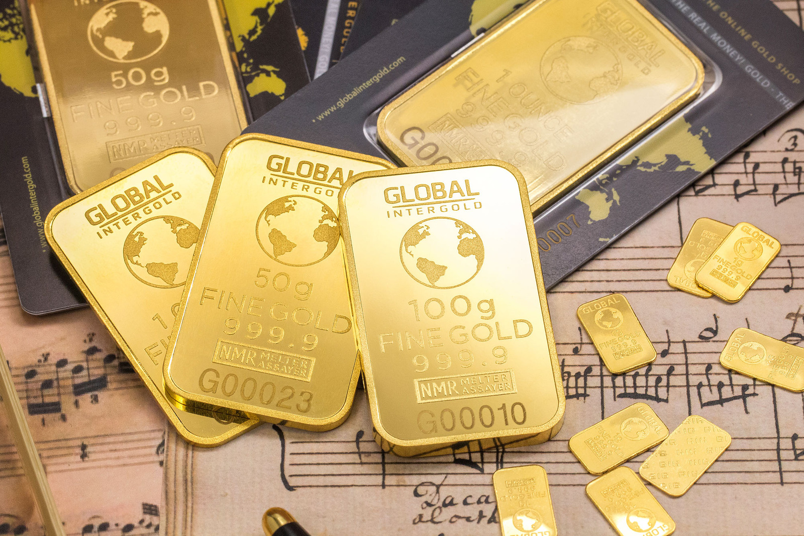 Canva - Gold Global Plates.jpg