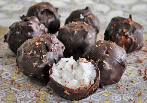 r_chocolate_covered_coconut_balls.jpg