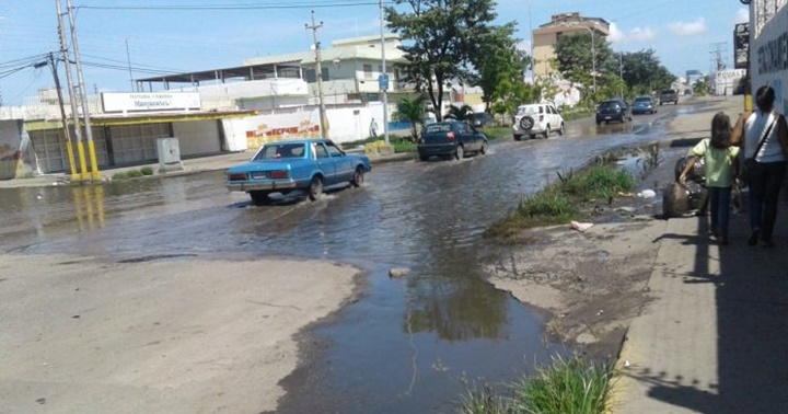 Aguas-negras-en-Cumana.jpg