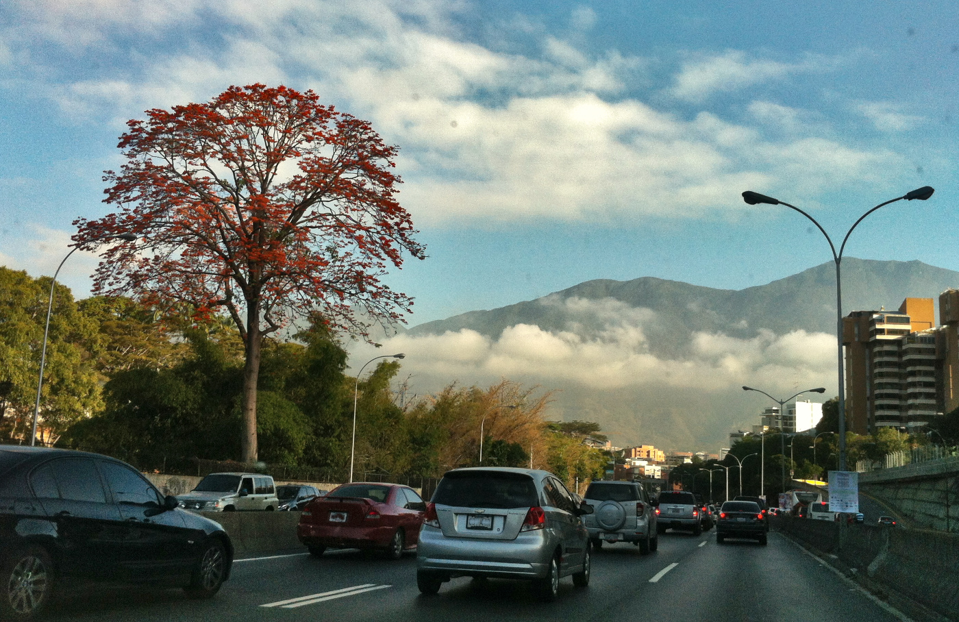 caracas-avila-001.jpg