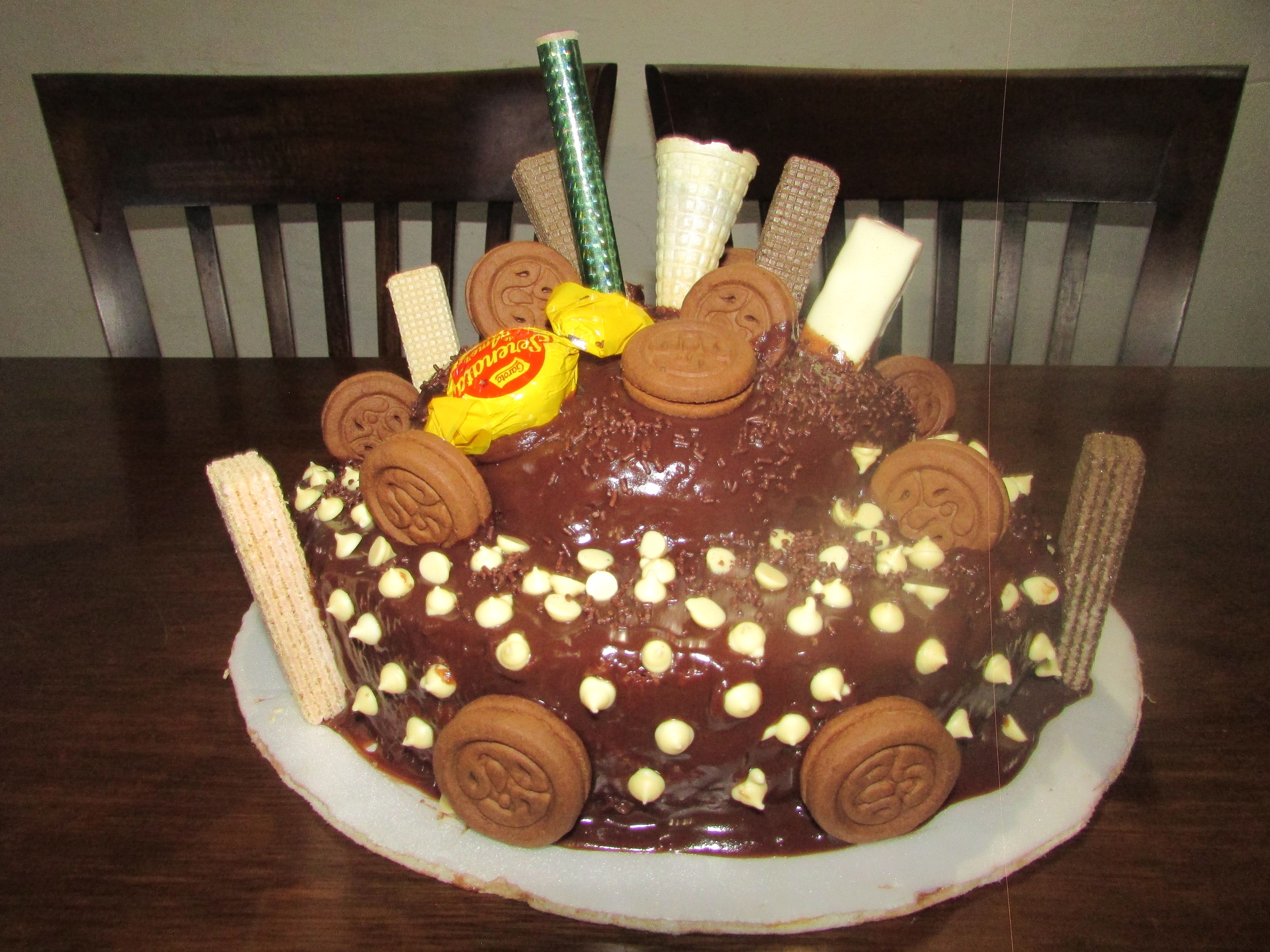 Deliciosa “Torta Marmoleada decorada full de Chocolate” para celebrar el  cumple 19 de mi hijo RD (Esp/Ing) — Hive