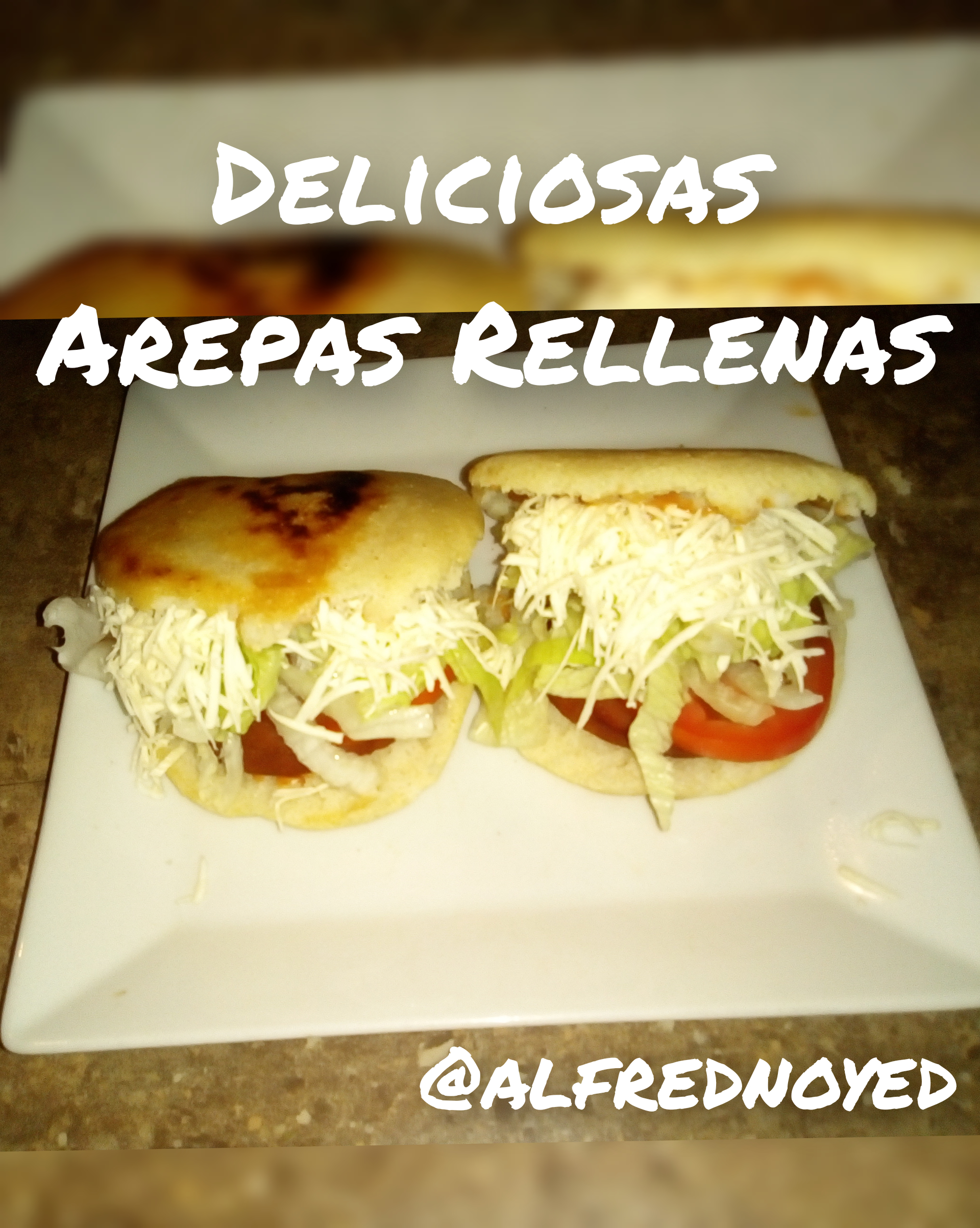 Arepa Rellena // Stuffed Arepa (Receta completa en mi Instagram