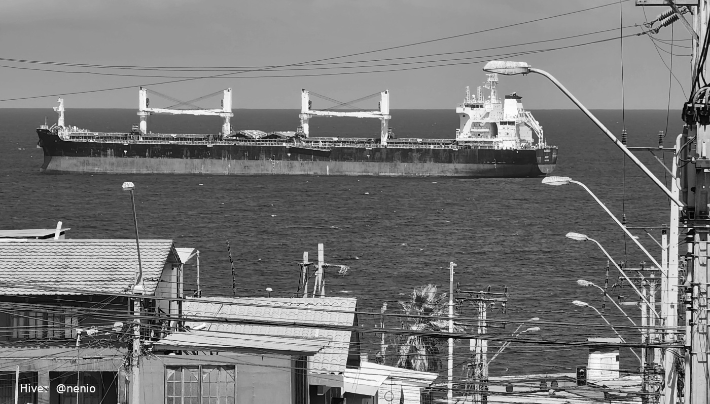 antofagasta-port-citi-001-bw.jpg