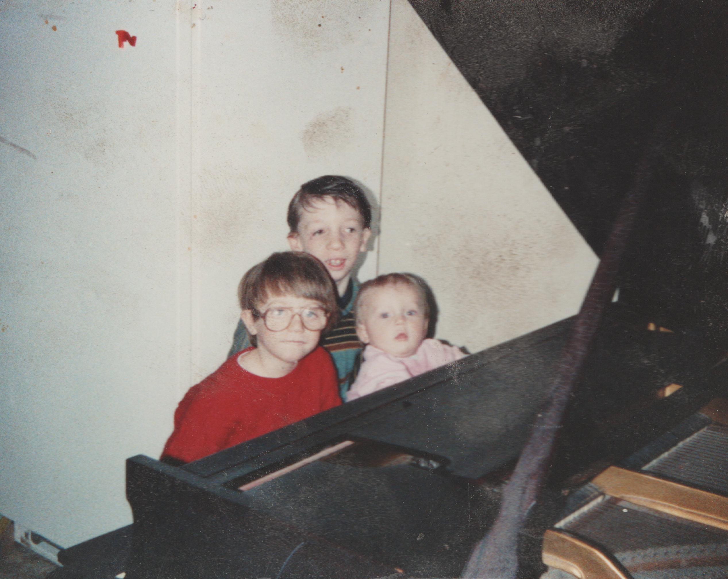1990 or 1991 or 1992 - Piano, Joey, Rick, Crystal-2.png