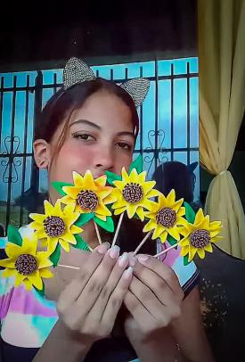 Tutorial de girasoles de foami/Foami sunflowers tutorial — Hive