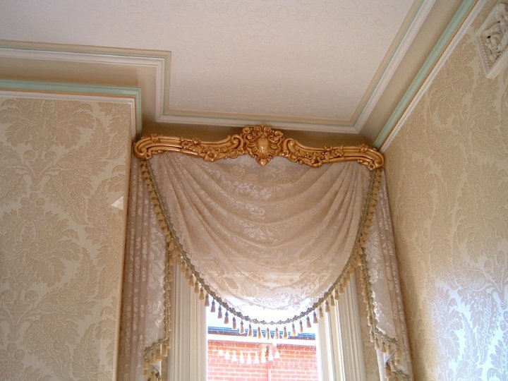 Pelmet french style insitu.jpg