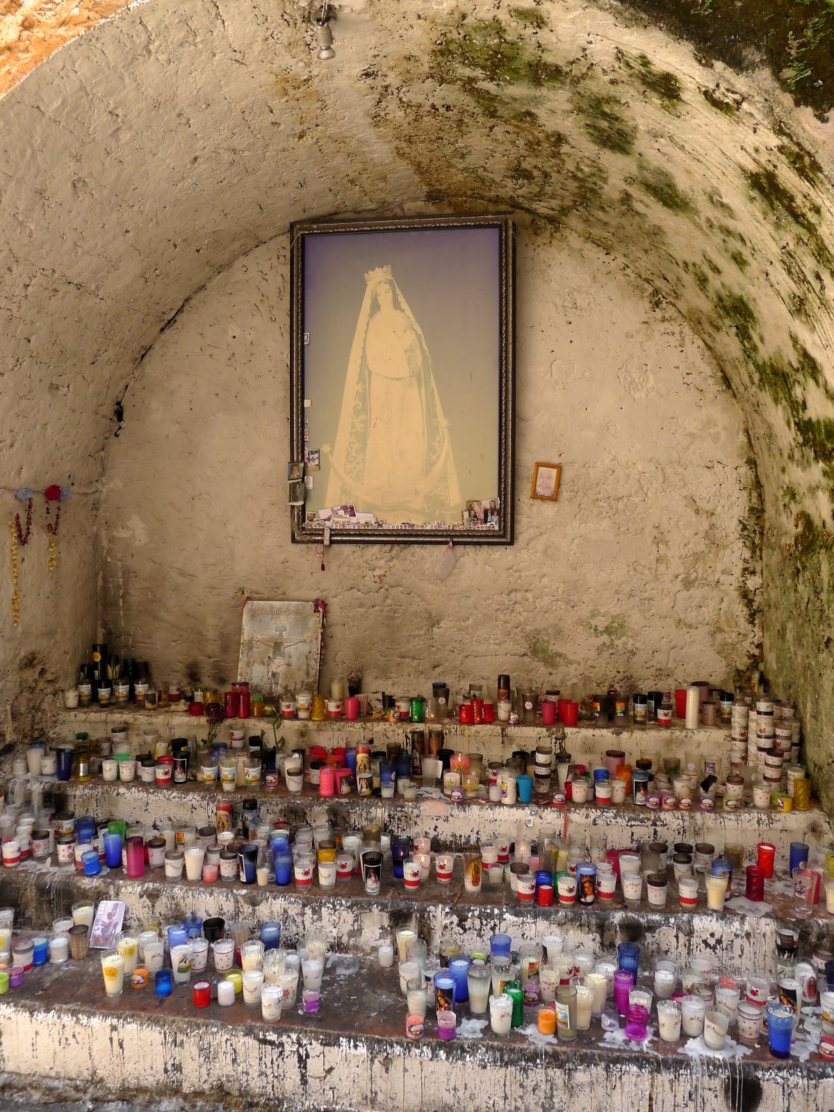 Mexiko Izamal Altar Muttergottes Votivgaben