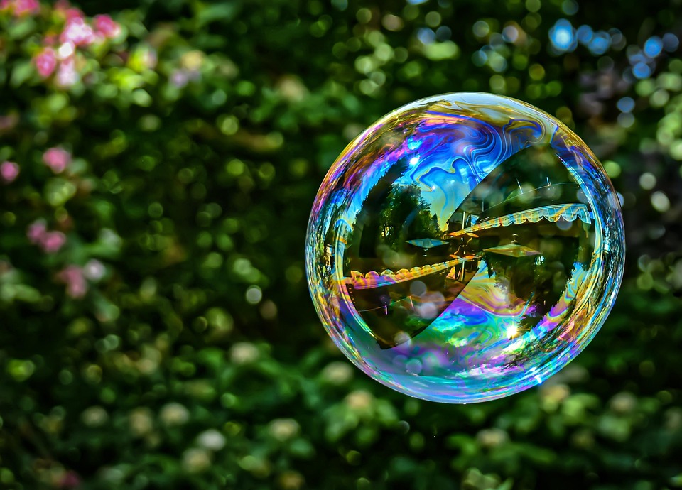 soap-bubble-4544703_960_720.jpg
